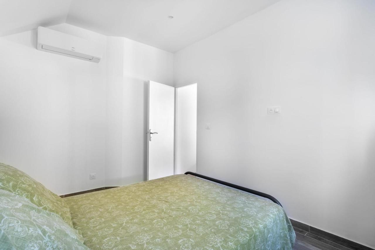Luxurious 1 Bedroom, Ac, Terrace, Close Beaches - Dodo Et Tartine Carqueiranne Bagian luar foto